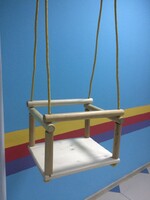 Качели подвесные (деревянные) - fgospostavki.ru - Кубинка