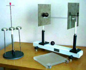 Демонстрационная установка «Конденсатор универсальный раздвижной»  - fgospostavki.ru - Кубинка