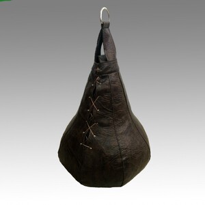 Груша боксерская капля на шнуровке (винилискожа) - fgospostavki.ru - Кубинка